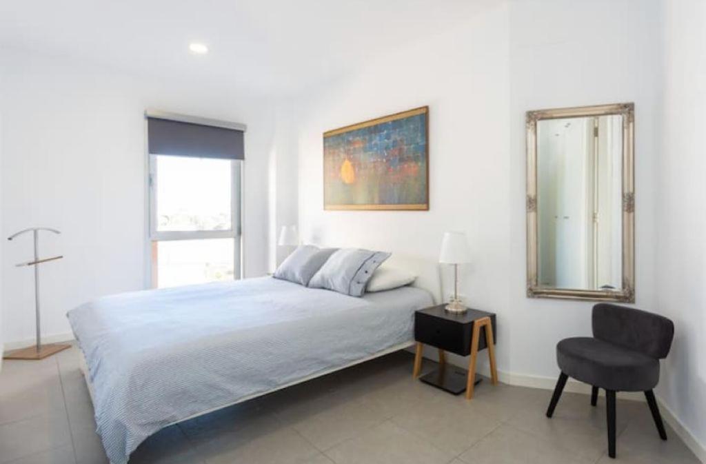 Modern Seafront Flat With A Private Garage Apartment El Medano  Exterior photo
