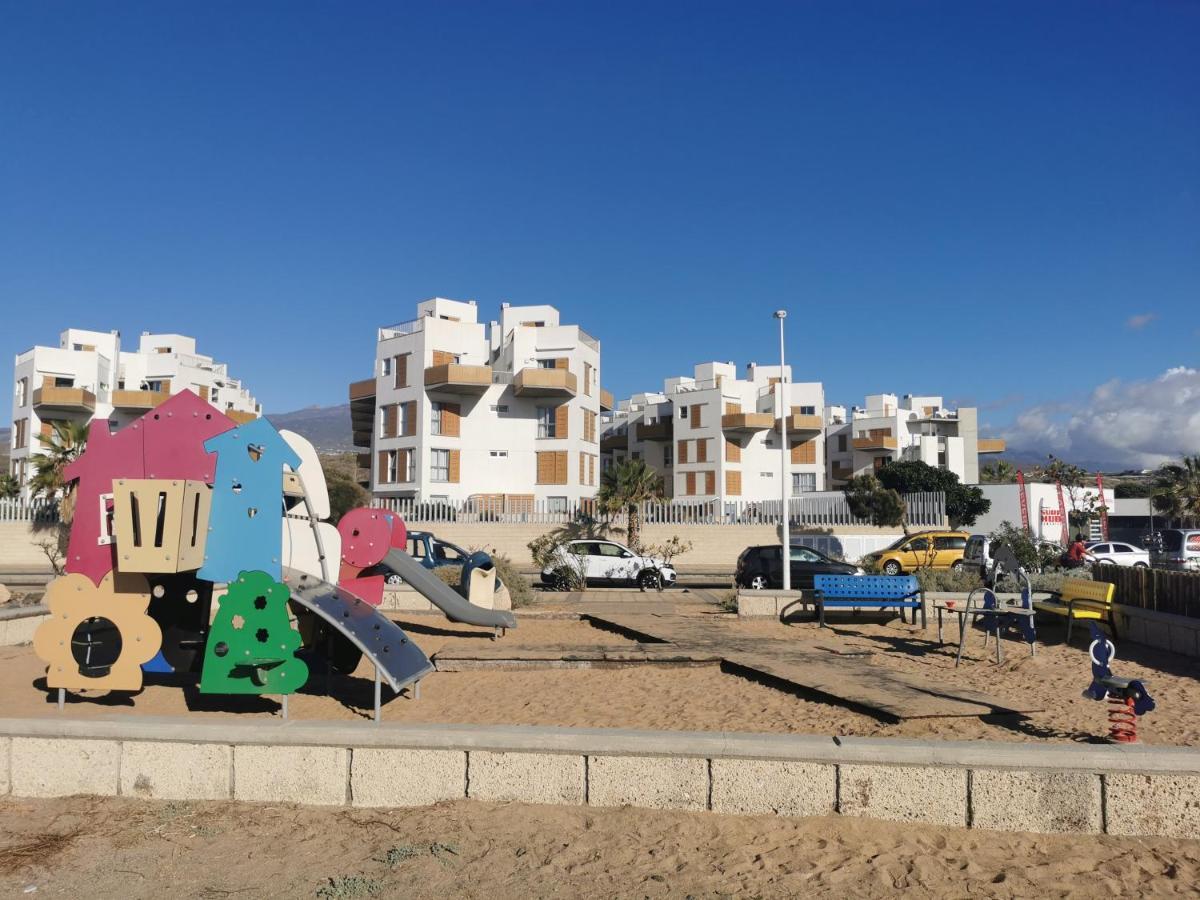 Modern Seafront Flat With A Private Garage Apartment El Medano  Exterior photo